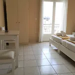 Erato Hotel 2*