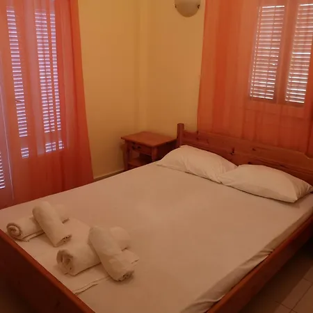 Erato 2* Loutra Edipsou (Evia)