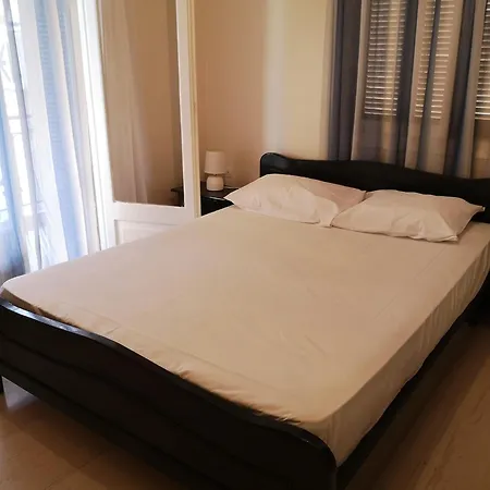 Hotel Erato 2*